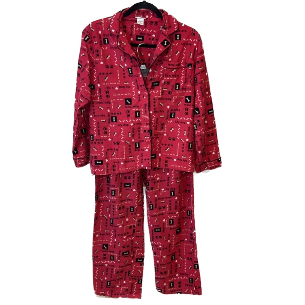 Taylor Marcs Red Graphic Print Dog Lover Flannel Pajama Set, Women’s Size Small.